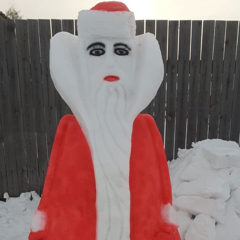 Дед Мороз из снега, п. Селенгинск.