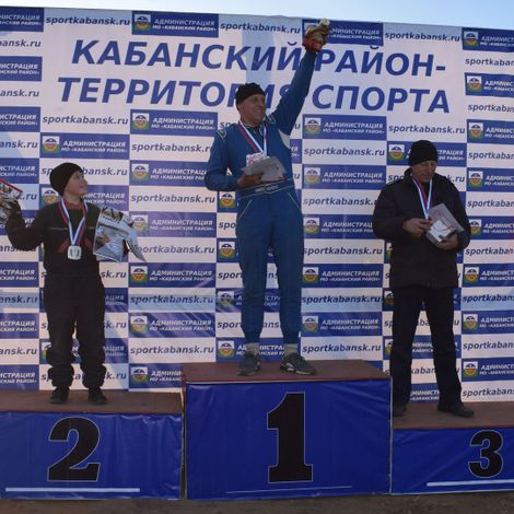 В соревнованиях на &laquo;классических&raquo; авто в Нюках победу одержал Денис Абсатаров из Закалтуса.